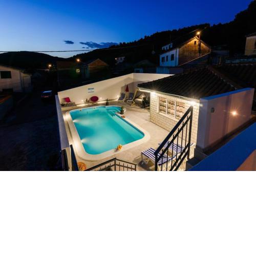 Holiday Home Mario - with pool