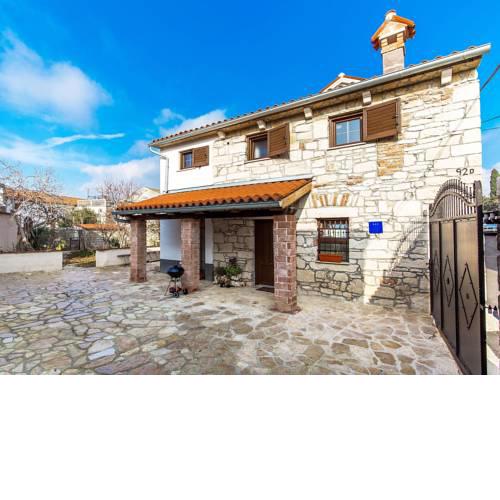 Holiday Home MED 220