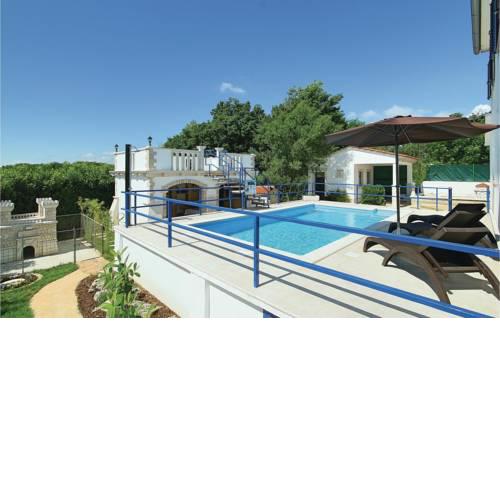 Holiday home Motovun 57 with Outdoor Swimmingpool