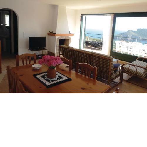 Holiday home Passatge Garbinell
