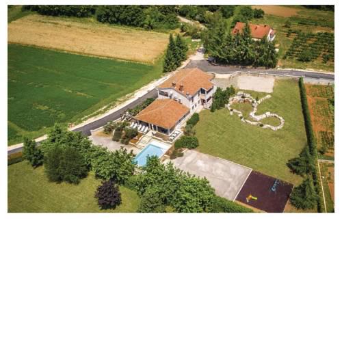 Holiday Home Pazin 09