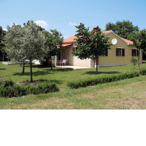Holiday Home Pepe (ROJ320)