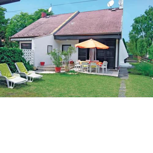 Holiday home Petöfi Utca-Balatonfenyves