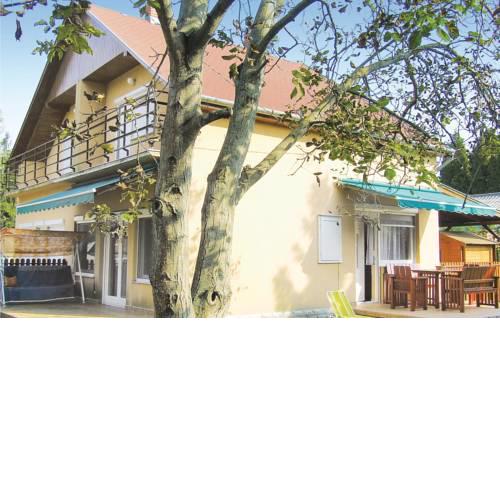 Holiday home Petöfi V-Balatonfenyves