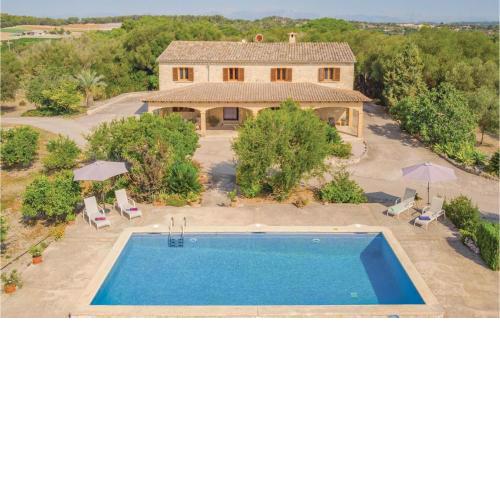 Holiday home Poligano