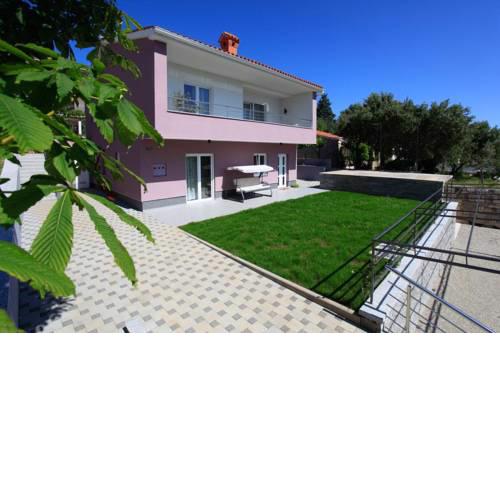 Holiday Home Premantura 11631