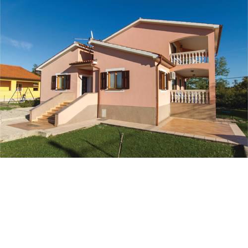 Holiday home Presika I