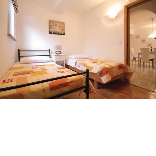 Holiday home Pula 24
