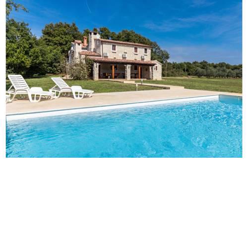 Holiday Home Pula with Fireplace 11