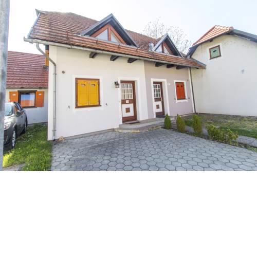 Holiday Home Rose 150