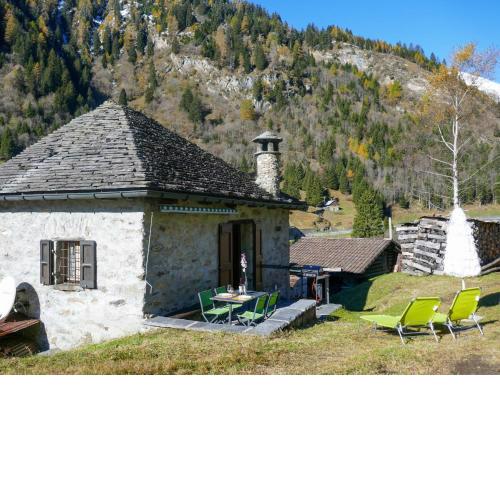Holiday Home Rustico Stübii by Interhome