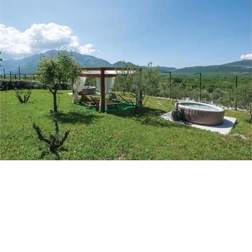 Holiday home Sestanovac Put Zezevice