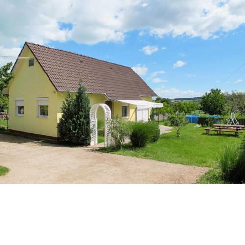 Holiday Home Sylvia - SZA332