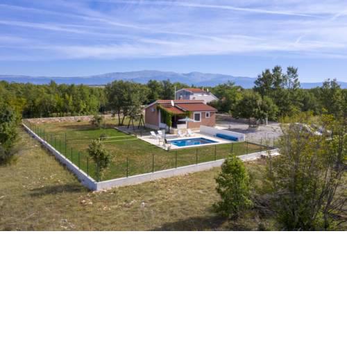 Holiday home Vlastelica, outdoor pool
