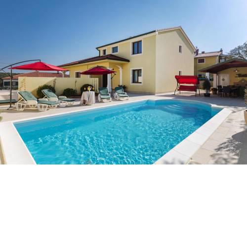Holiday Home Vodnjan - CIS021004-F