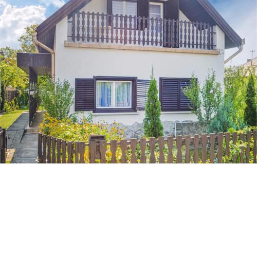 Holiday home Vörösmarty utca-Balatonfenyves