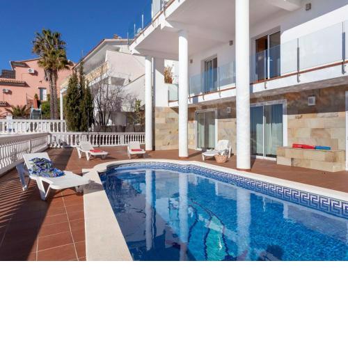 Holiday Home Vuiton