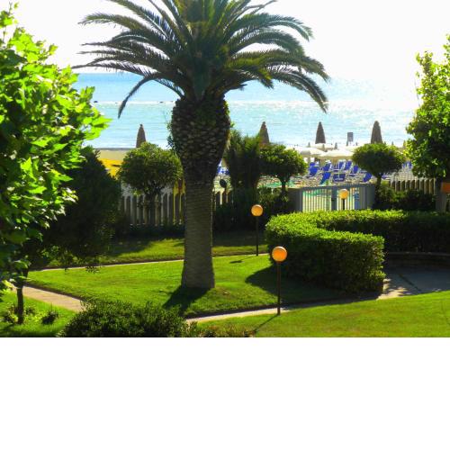Holiday Home With Direct Access To The Beach