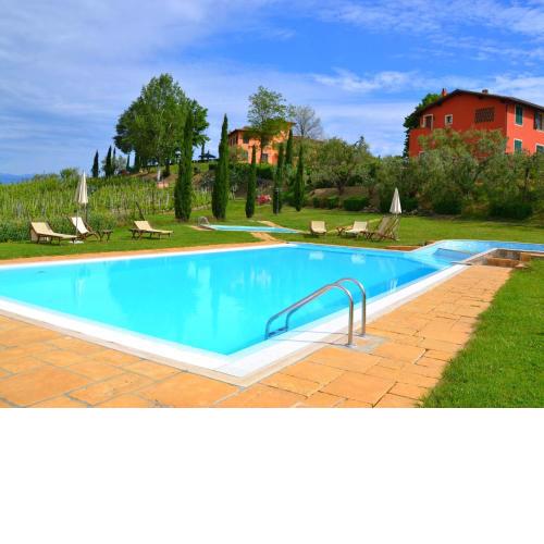Holiday home with pool in Stabbia