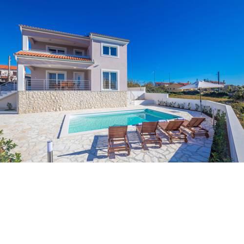 Holiday House Linardici