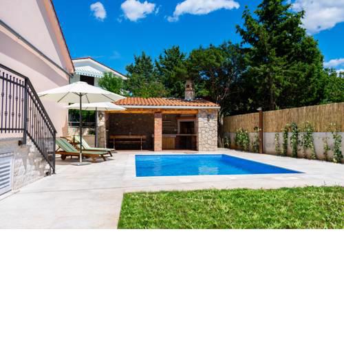 Holiday house MASLINA