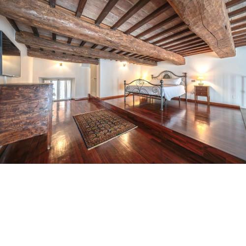 HOLIDAY HOUSE RAFFAELLO