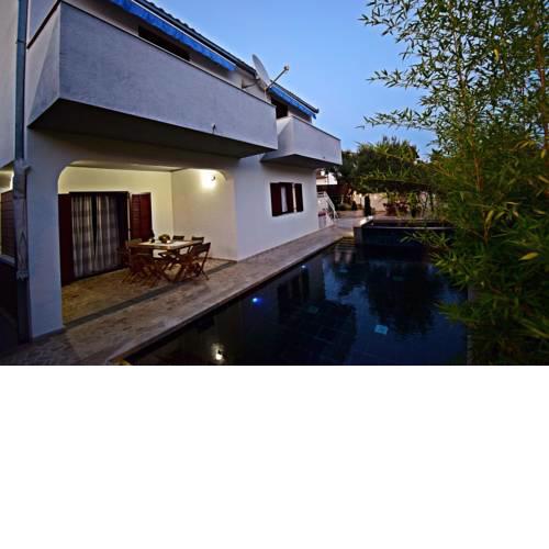 Holiday house with a swimming pool Okrug Donji (Ciovo) - 16560