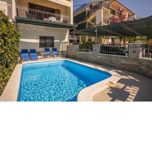 Holiday house with a swimming pool Podstrana (Split) - 7539