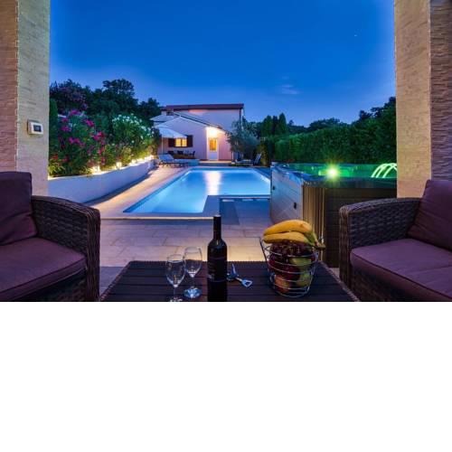 Holiday house with a swimming pool Ripenda (Labin) - 12038
