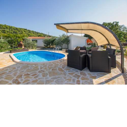 Holiday houses Pia
