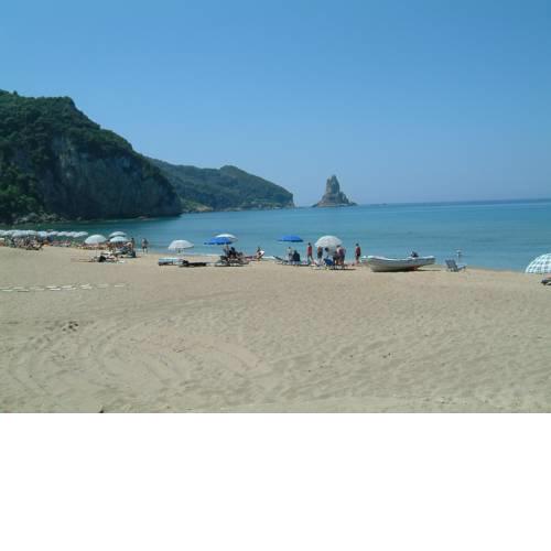 Holiday Studio Apartments yannis on the beach of Agios Gordios in Corfu