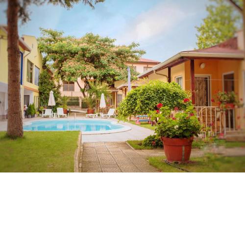 Holiday Village Interpark