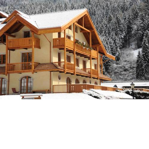 Holidays Dolomiti Apartment Resort