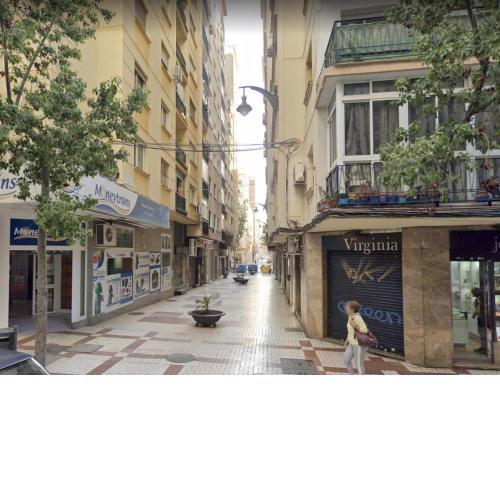 Holidays2Malaga Luchana 3 bedroom close Malaga Old Town