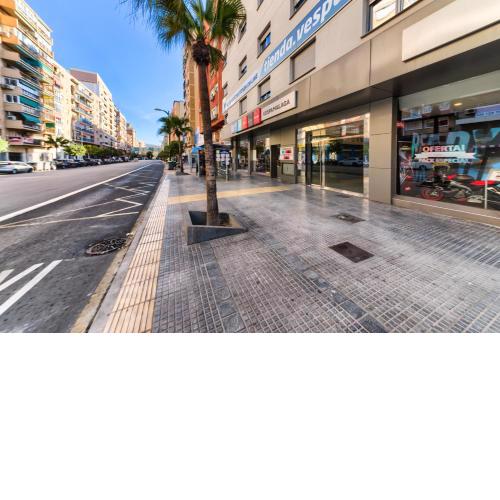 Holidays2Malaga Salitre 1 bedroom High Speed WIFI