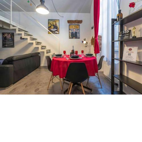 Hollywood House[Turin City Center]