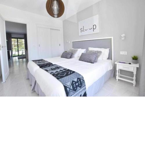 Holyhome white 203