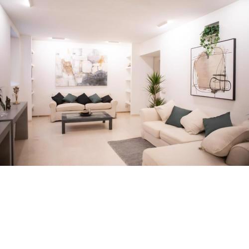 Home D'Elite Pantheon