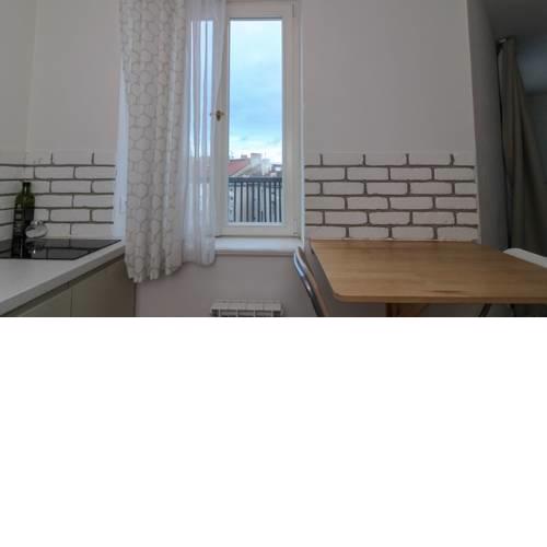 HOME for dreamers! Big terrace&near river/center
