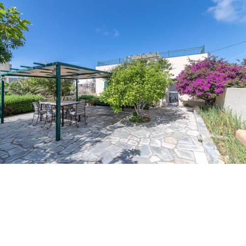 Home In Tinos Town (3 bedrooms)