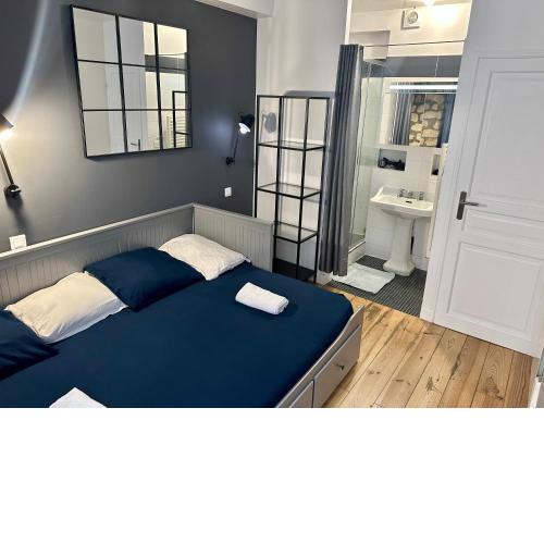 Home Sweet Home Le Chapelais Montmartre