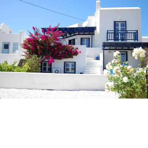 Home with sea views short walk to Prokopios beach