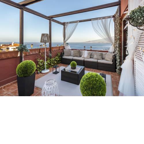 Home2Book Panoramic Sea Views Loft, Wifi
