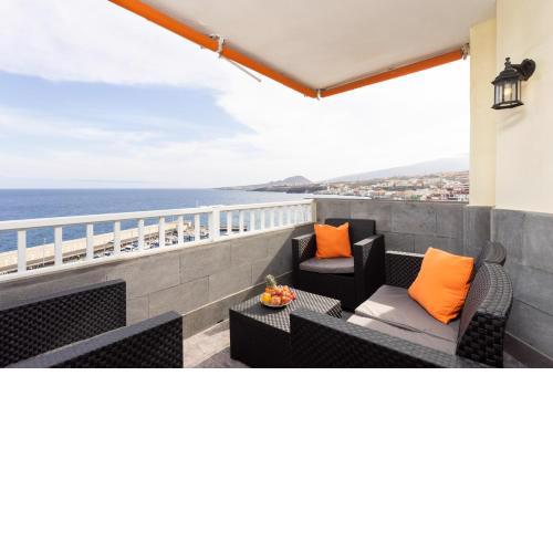 Home2Book Sea Front Caletillas