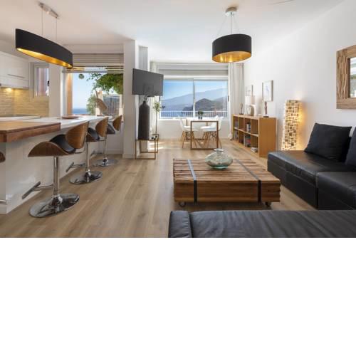 Home2Book Stunning Atlantic Views Apartment, Wifi