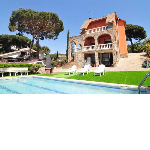 HomeHolidaysRentals Corinne