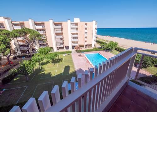 HomeHolidaysRentals Sira