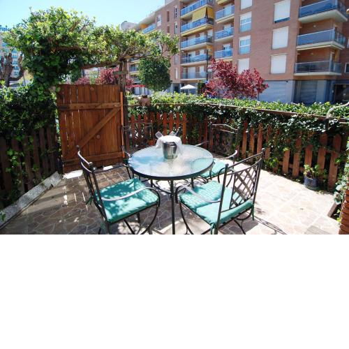 HomeHolidaysRentals Tropicana - Costa Barcelona