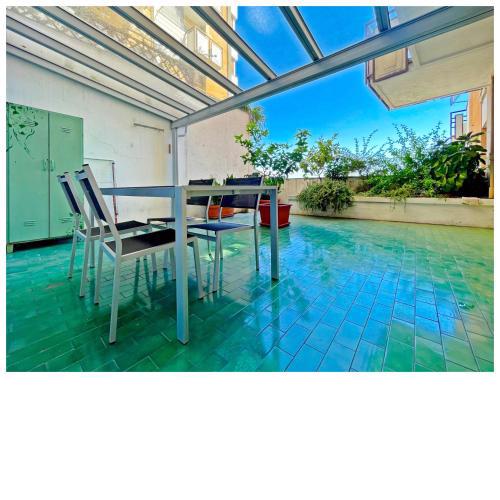 Homes in Genoa - Cozy Terrace