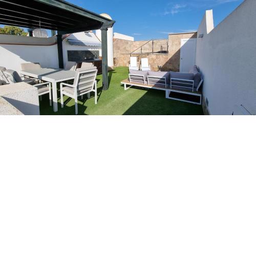 Homes of Spain, Ático H con Piscina Privada en solárium, a pie de playa, WIFI